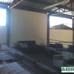 Pavilhão com 5751m², no bairro Santa Fé em Caxias do Sul para Alugar