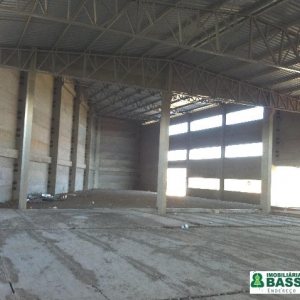 Pavilhão com 5751m², no bairro Santa Fé em Caxias do Sul para Alugar