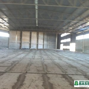 Pavilhão com 5751m², no bairro Santa Fé em Caxias do Sul para Alugar