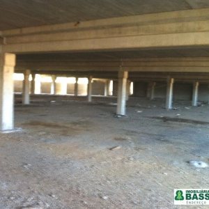 Pavilhão com 5751m², no bairro Santa Fé em Caxias do Sul para Alugar