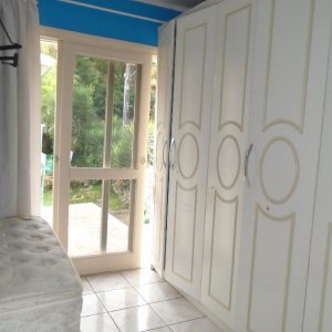 Sobrado Mobiliado com 70m², 2 dormitórios, 1 vaga, no bairro Marechal Floriano em Caxias do Sul para Alugar