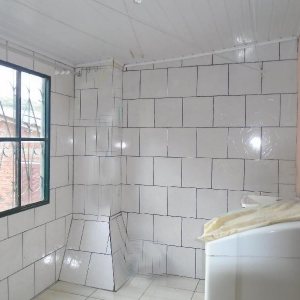 Sobrado Mobiliado com 70m², 2 dormitórios, 1 vaga, no bairro Marechal Floriano em Caxias do Sul para Alugar