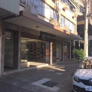 Sala com 60m², no bairro Centro em Caxias do Sul para Alugar ou Comprar