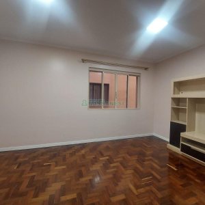 Apto Mobiliado com 130m², 4 dormitórios, 1 vaga, no bairro Centro em Caxias do Sul para Alugar