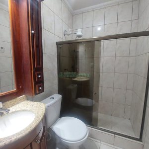 Apto Mobiliado com 130m², 4 dormitórios, 1 vaga, no bairro Centro em Caxias do Sul para Alugar