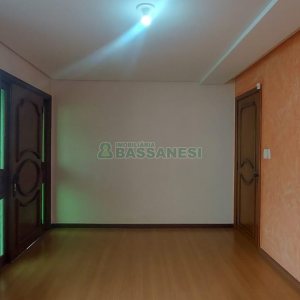 Casa com 180m², 4 dormitórios, 1 vaga, no bairro Sagrada Família em Caxias do Sul para Alugar