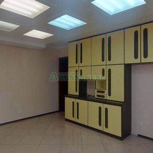 Casa com 180m², 4 dormitórios, 1 vaga, no bairro Sagrada Família em Caxias do Sul para Alugar