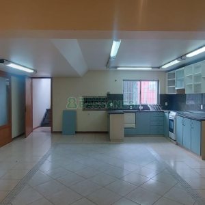 Casa com 180m², 4 dormitórios, 1 vaga, no bairro Sagrada Família em Caxias do Sul para Alugar
