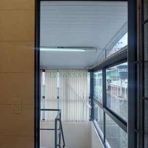 Casa com 180m², 4 dormitórios, 1 vaga, no bairro Sagrada Família em Caxias do Sul para Alugar