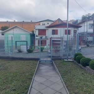 Casa com 180m², 4 dormitórios, 1 vaga, no bairro Sagrada Família em Caxias do Sul para Alugar