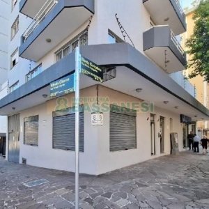 Loja com 158m², no bairro Centro em Caxias do Sul para Alugar