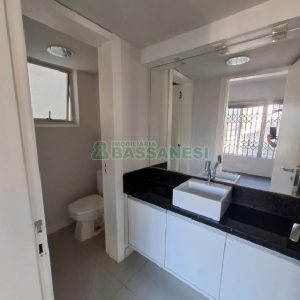 Loja com 158m², no bairro Centro em Caxias do Sul para Alugar