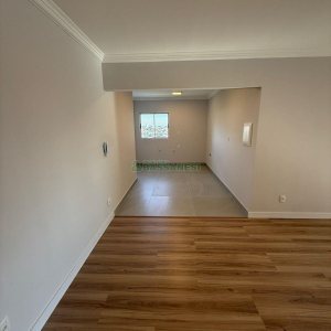 Apartamento com 94m², 3 dormitórios, 2 vagas, no bairro Rio Branco em Caxias do Sul para Comprar