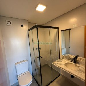 Apartamento com 94m², 3 dormitórios, 2 vagas, no bairro Rio Branco em Caxias do Sul para Comprar