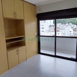 Apartamento com 141m², 3 dormitórios, 1 vaga, no bairro Centro em Caxias do Sul para Comprar