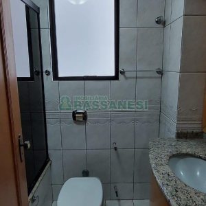 Apartamento com 141m², 3 dormitórios, 1 vaga, no bairro Centro em Caxias do Sul para Comprar