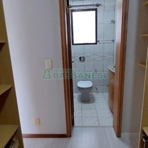 Apartamento com 141m², 3 dormitórios, 1 vaga, no bairro Centro em Caxias do Sul para Comprar