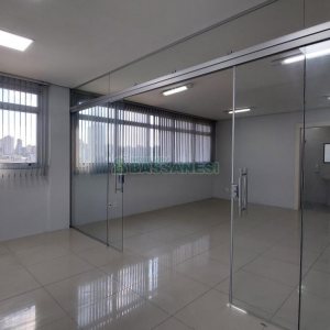 Sala com 60m², 1 vaga, no bairro Centro em Caxias do Sul para Alugar