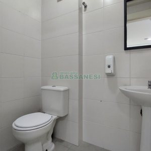 Sala com 60m², 1 vaga, no bairro Centro em Caxias do Sul para Alugar