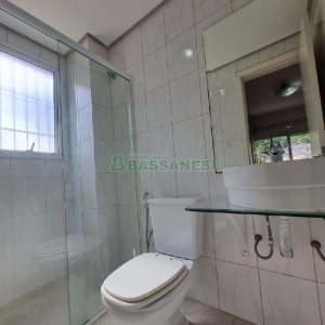 Apto Mobiliado com 79m², 2 dormitórios, 1 vaga, no bairro Nossa Senhora da Saúde em Caxias do Sul para Alugar ou Comprar