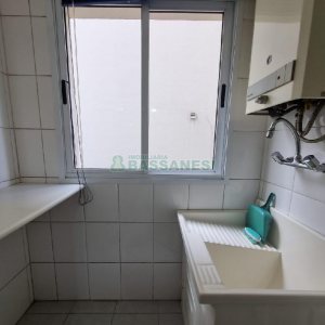 Apto Mobiliado com 79m², 2 dormitórios, 1 vaga, no bairro Nossa Senhora da Saúde em Caxias do Sul para Alugar ou Comprar