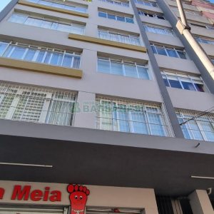 Loja com 497m², no bairro Centro em Caxias do Sul para Comprar