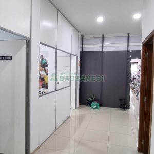 Loja com 497m², no bairro Centro em Caxias do Sul para Comprar