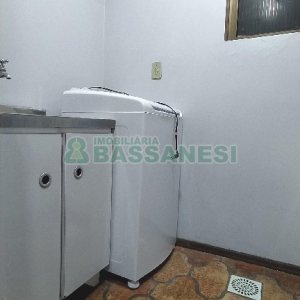 Apto Mobiliado com 52m², 1 dormitório, no bairro Centro em Caxias do Sul para Alugar