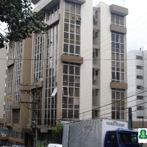 Sala com 68m², 1 vaga, no bairro Centro em Caxias do Sul para Alugar ou Comprar