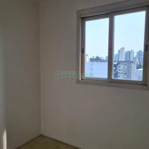 Apartamento com 139m², 3 dormitórios, 1 vaga, no bairro Lourdes em Caxias do Sul para Alugar