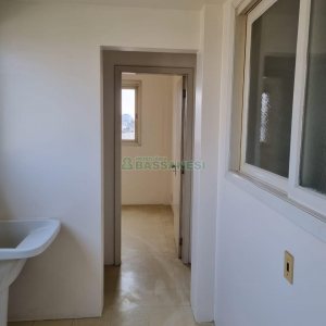 Apartamento com 139m², 3 dormitórios, 1 vaga, no bairro Lourdes em Caxias do Sul para Alugar