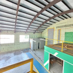 Pavilhão com 340m², no bairro Sagrada Família em Caxias do Sul para Alugar