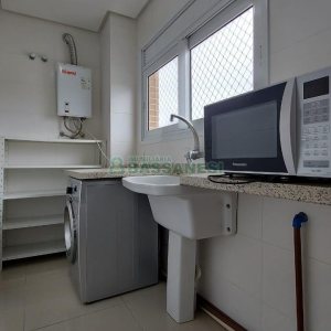 Apto Mobiliado com 116m², 3 dormitórios, 2 vagas, no bairro Villagio Iguatemi em Caxias do Sul para Alugar