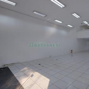 Loja com 160m², no bairro Lourdes em Caxias do Sul para Alugar