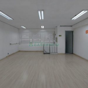 Loja com 160m², no bairro Lourdes em Caxias do Sul para Alugar