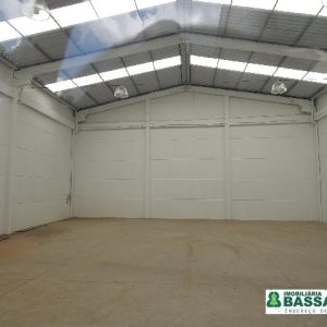 Pavilhão com 310m², no bairro De Lazzer em Caxias do Sul para Comprar