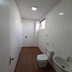Sala com 30m², no bairro Centro em Caxias do Sul para Alugar