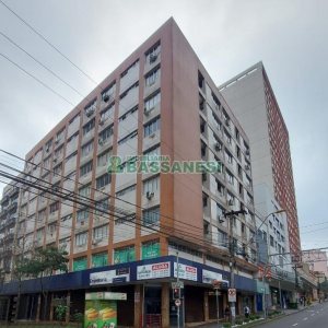 Sala com 30m², no bairro Centro em Caxias do Sul para Alugar