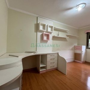 Apto Mobiliado com 105m², 3 dormitórios, 1 vaga, no bairro Petrópolis em Caxias do Sul para Alugar