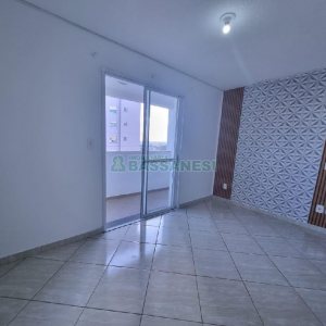 Apartamento com 40m², 1 dormitório, 1 vaga, no bairro Sagrada Família em Caxias do Sul para Alugar