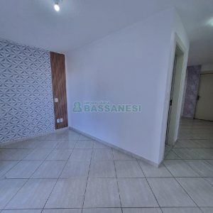 Apartamento com 40m², 1 dormitório, 1 vaga, no bairro Sagrada Família em Caxias do Sul para Alugar