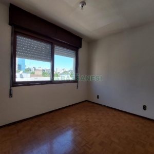 Apartamento com 105m², 3 dormitórios, 2 vagas, no bairro Centro em Caxias do Sul para Alugar