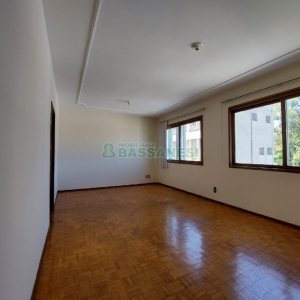 Apartamento com 105m², 3 dormitórios, 2 vagas, no bairro Centro em Caxias do Sul para Alugar