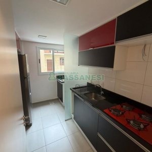 Apartamento com 82m², 3 dormitórios, 1 vaga, no bairro Colina Sorriso em Caxias do Sul para Comprar