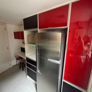 Apartamento com 82m², 3 dormitórios, 1 vaga, no bairro Colina Sorriso em Caxias do Sul para Comprar