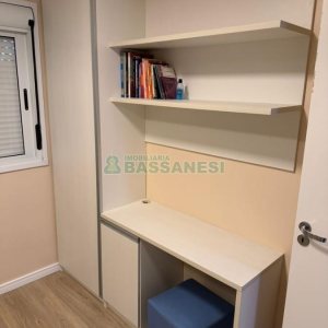 Apartamento com 82m², 3 dormitórios, 1 vaga, no bairro Colina Sorriso em Caxias do Sul para Comprar