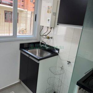 Apartamento com 82m², 3 dormitórios, 1 vaga, no bairro Colina Sorriso em Caxias do Sul para Comprar