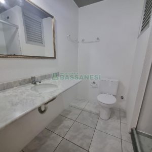 Apartamento com 95m², 3 dormitórios, 1 vaga, no bairro Lourdes em Caxias do Sul para Alugar