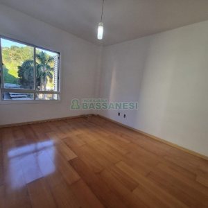Apartamento com 95m², 3 dormitórios, 1 vaga, no bairro Lourdes em Caxias do Sul para Alugar