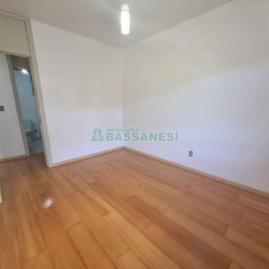Apartamento com 95m², 3 dormitórios, 1 vaga, no bairro Lourdes em Caxias do Sul para Alugar